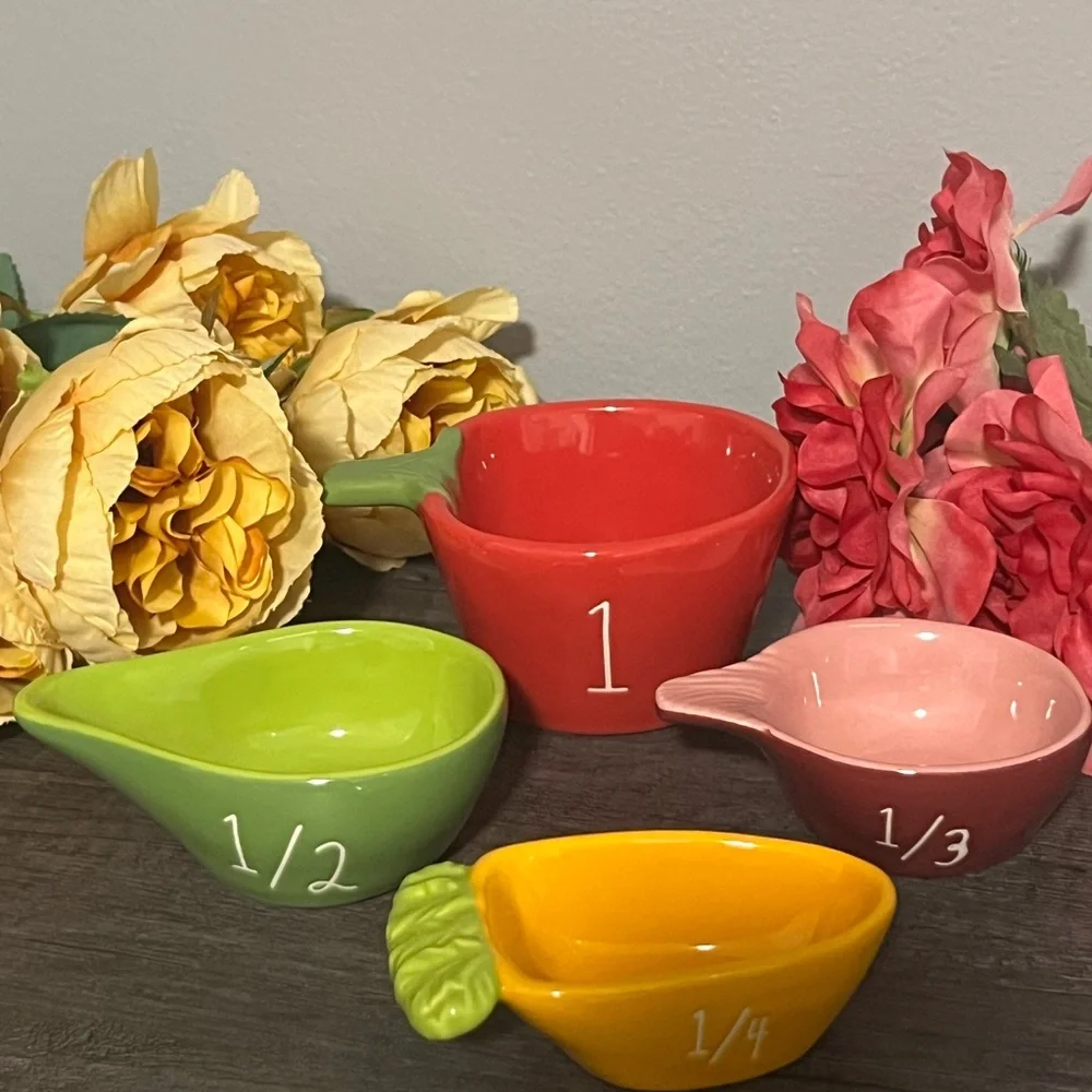 Rae Dunn Colorful Measuring Cups Set
